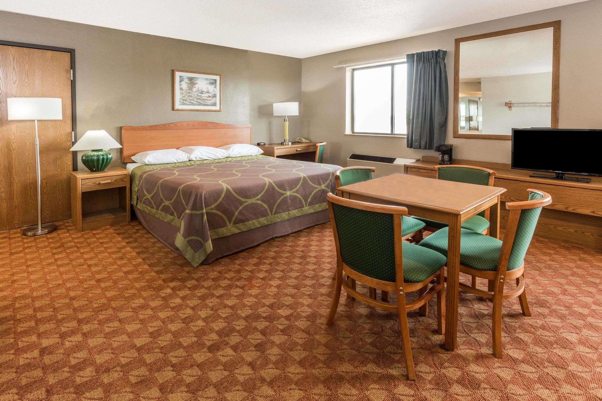 Super 8 By Wyndham St. Charles Hotel Saint Charles Exterior foto
